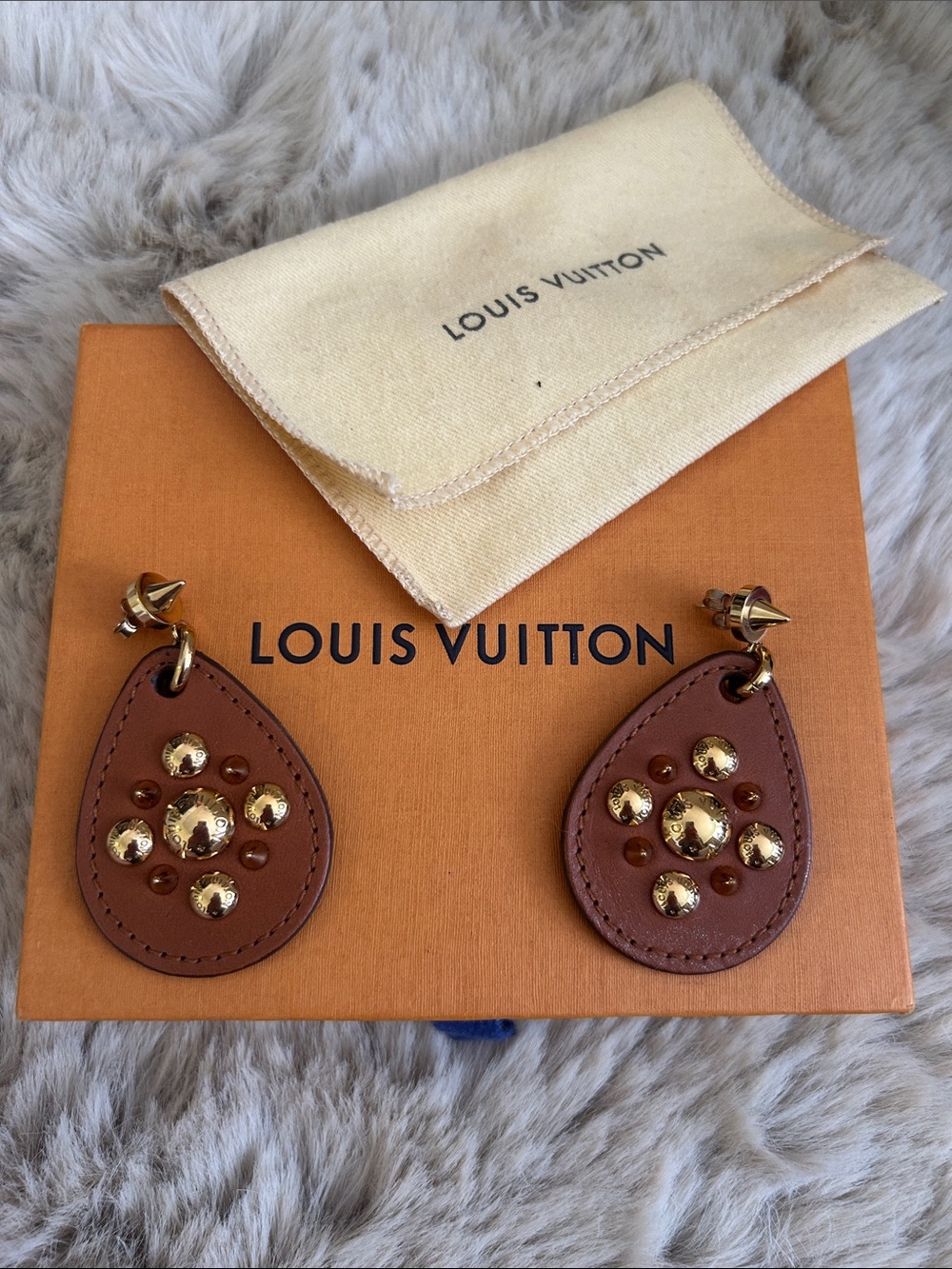 Louis Vuitton Pierced Earrings